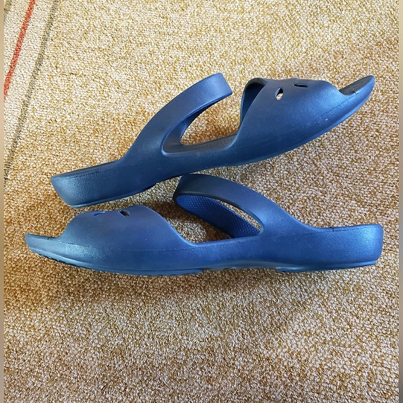 SOLD - Picture 2 of 4